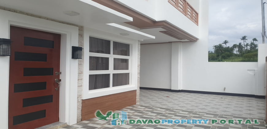 Stunning Two Storey House Near Davao Airport